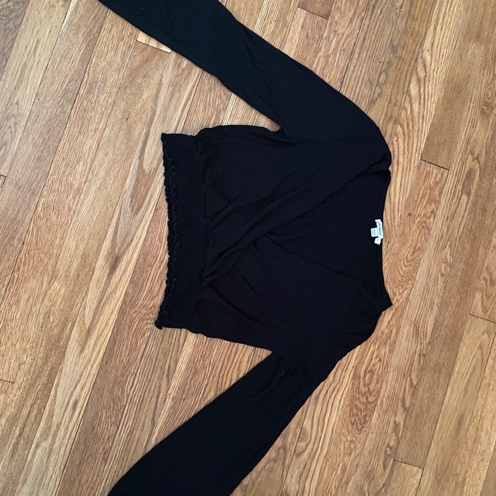 Long sleeve crop top